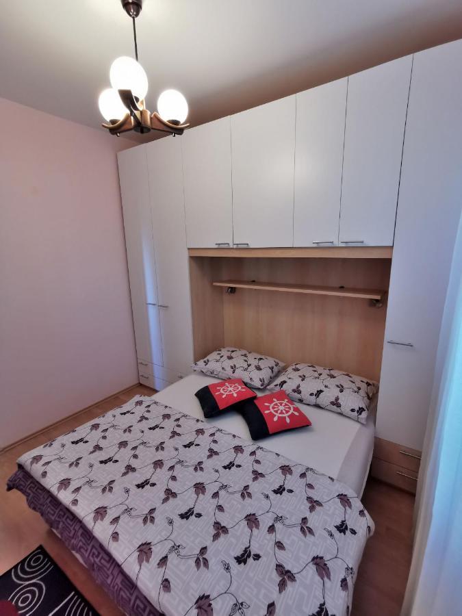 Apartment Delost Lovran Eksteriør billede