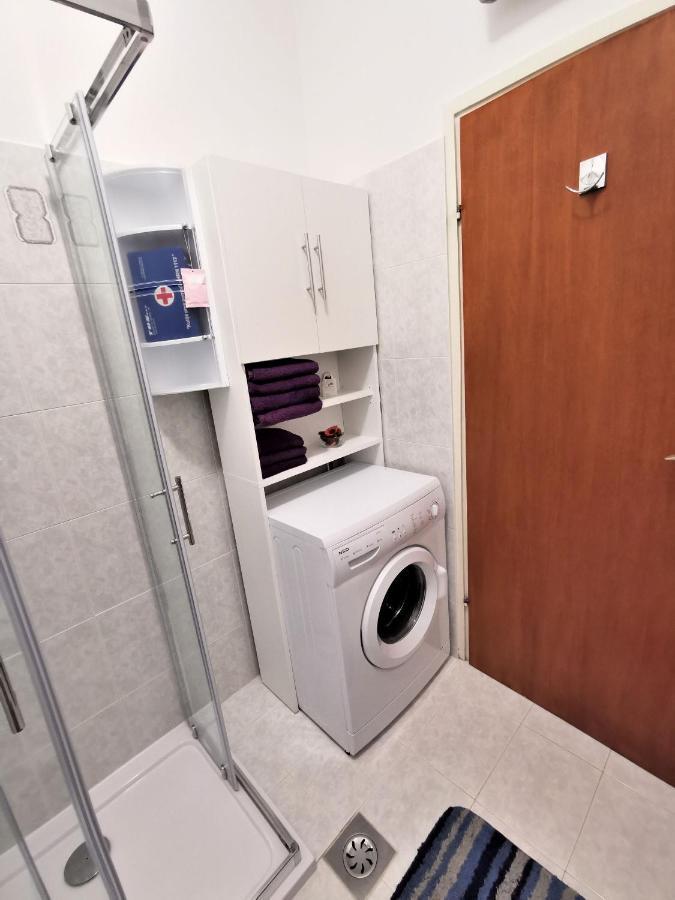 Apartment Delost Lovran Eksteriør billede
