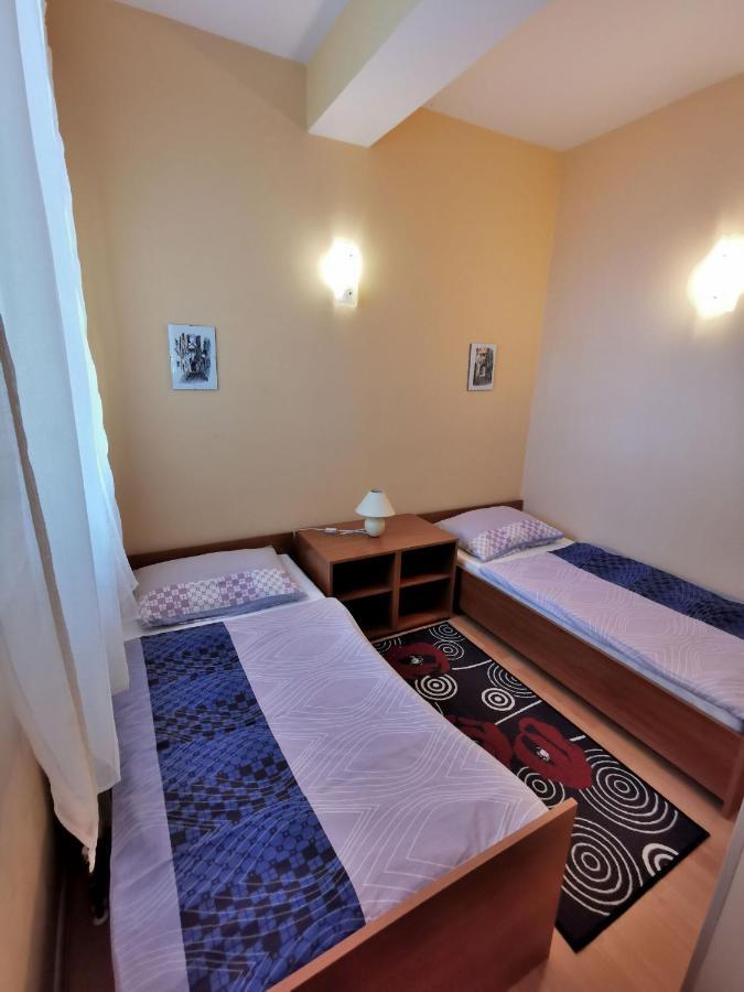Apartment Delost Lovran Eksteriør billede