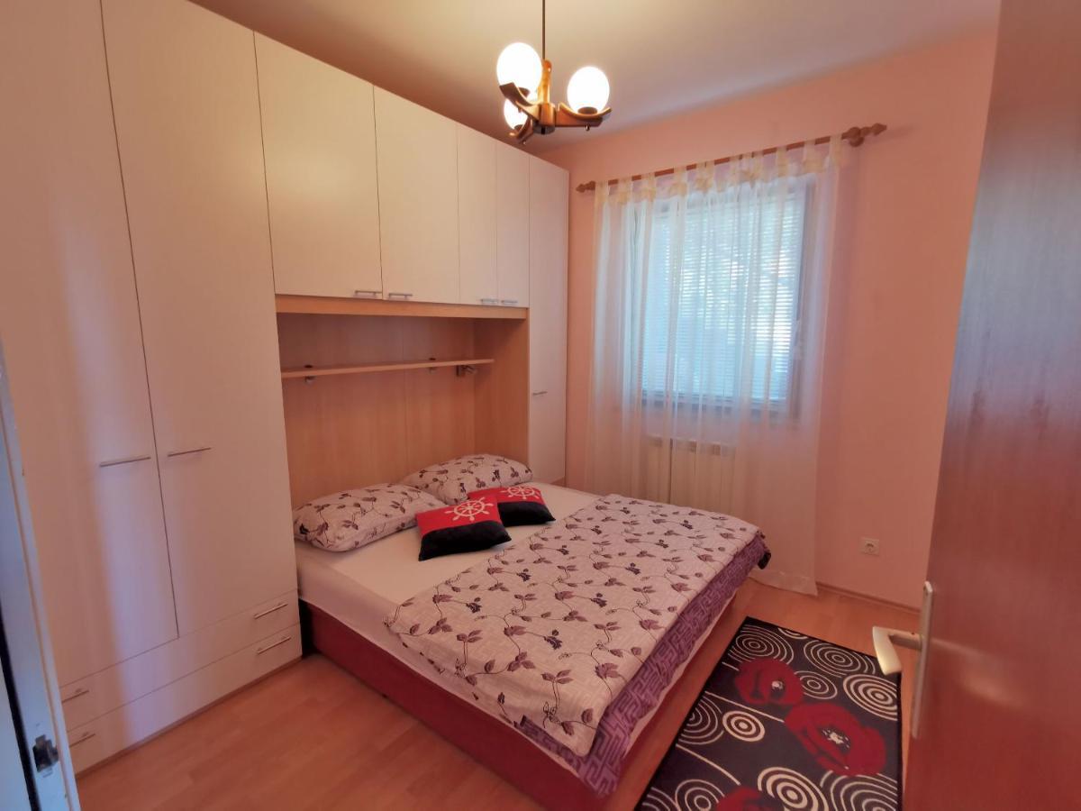 Apartment Delost Lovran Eksteriør billede